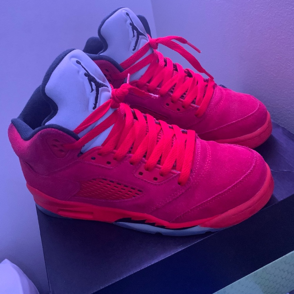 Jordan 5 retro “Red suede” - Picture 2 of 3